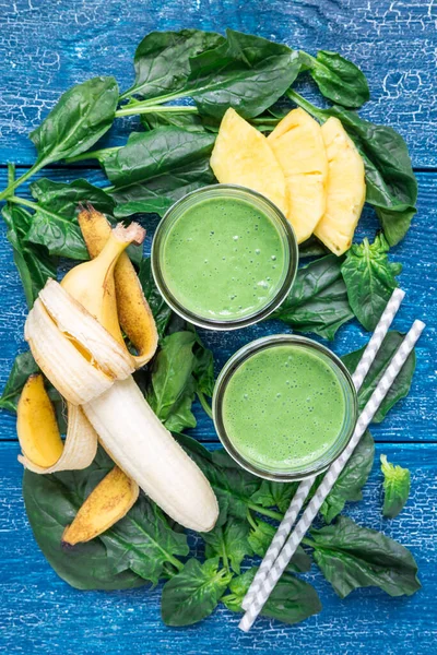 Detox Green Smoothie Σπανάκι Ανανά Μπανάνα Και Γιαούρτι Κάθετη Κορυφαία — Φωτογραφία Αρχείου