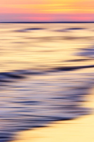 Fondo psicodélico basado en imagen de paisaje borroso — Foto de Stock