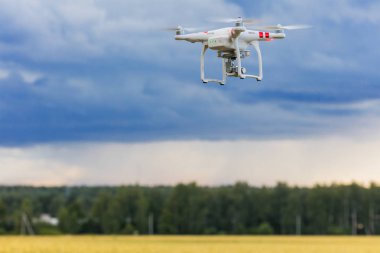 Uçan uçak üzerinde göster