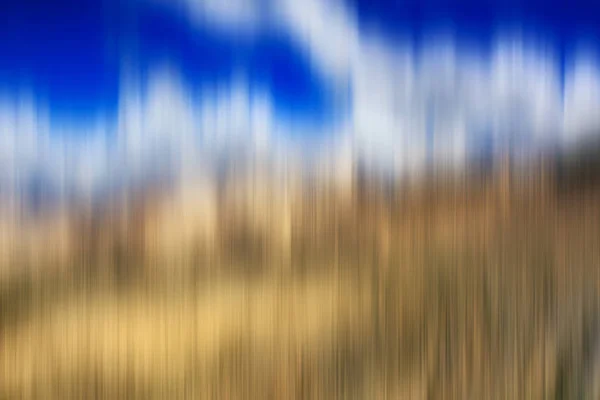 Fond psychédélique basé sur l'image de paysage bleu — Photo