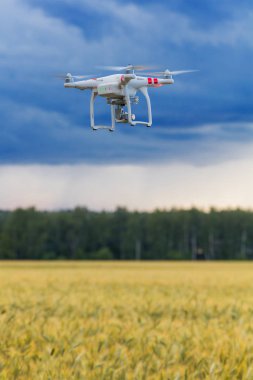 Uçan uçak üzerinde göster