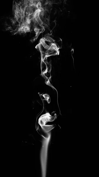Humo de fantasía blanco sobre fondo negro — Foto de Stock