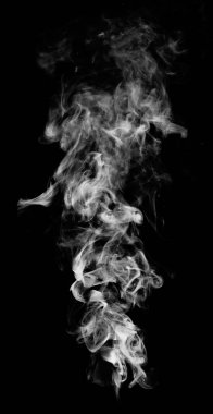 Beyaz fantezi siyah arka plan üzerine duman