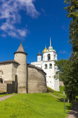 Pskov Kremlin yaz görünümü
