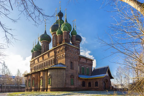 Св. Иоанно-Предтеченский храм в Ярославле — стоковое фото