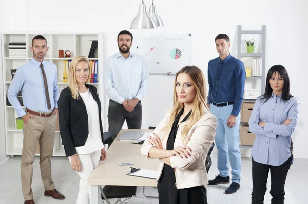 Gruppo di lavoro in ufficio — Foto Stock