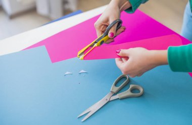 kadın olmak scrapbook kağıtları masaya