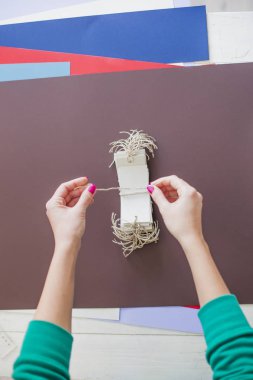 kadın olmak scrapbook kağıtları masaya