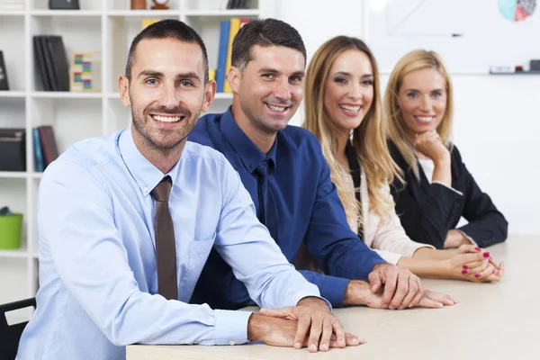 Retrato de las personas del grupo empresarial en la oficina —  Fotos de Stock