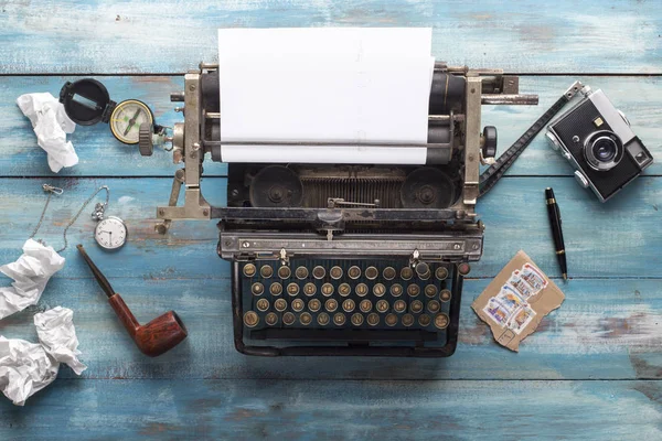 Eski Daktilo ile eski gazeteci için aksesuar