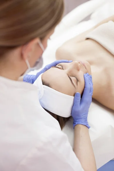 Face Skin massage — Stock Photo, Image