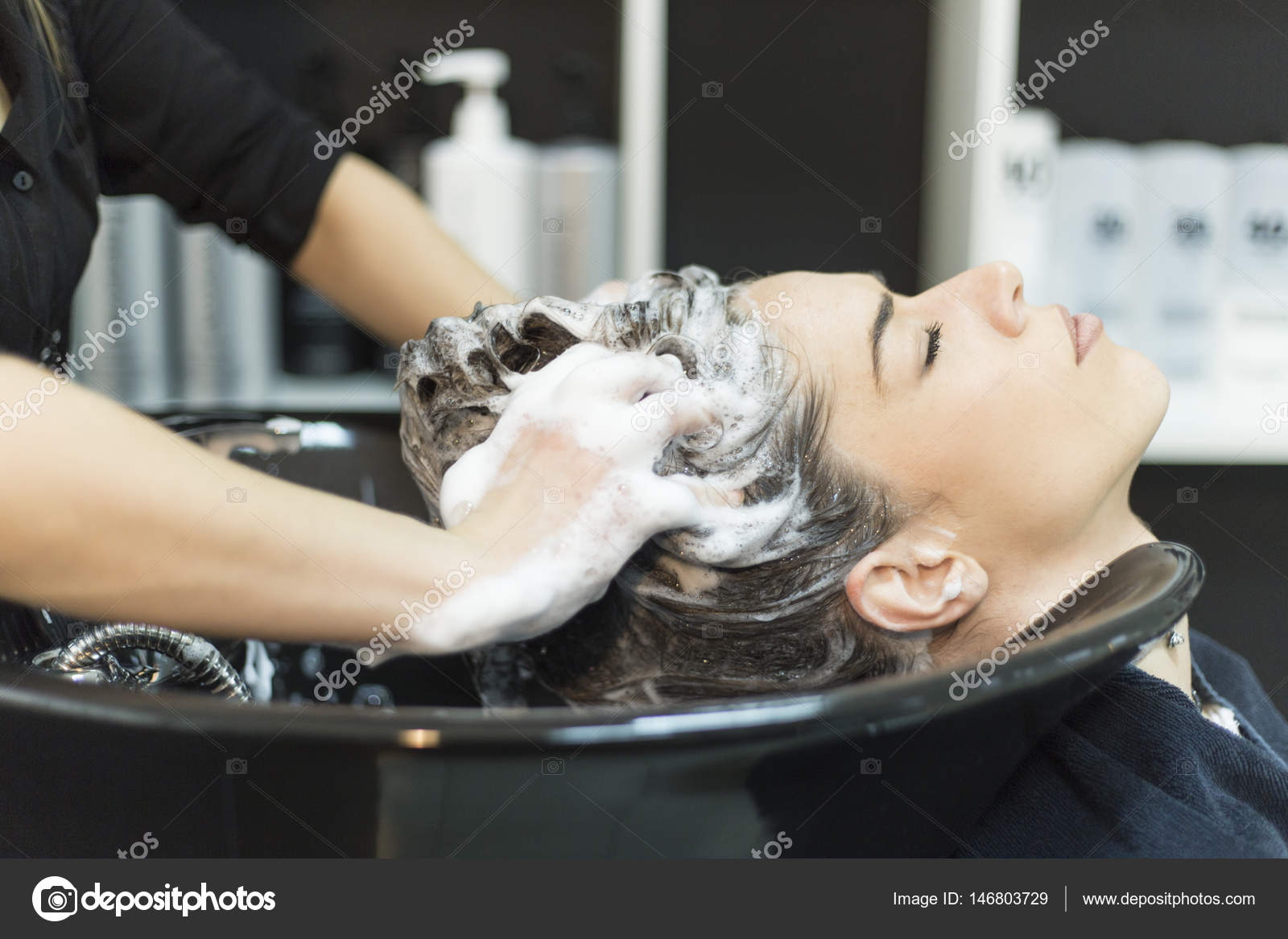 Мытье головы в салоне