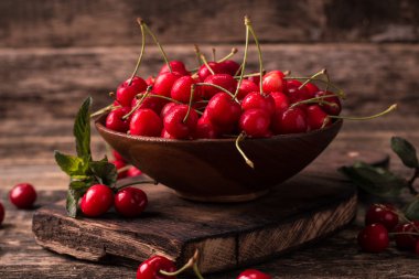  Olgun Kiraz ahşap tablo su damlaları 