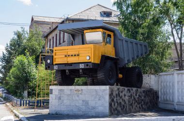 BelAZ. Sibai ocağı sürücülerin anıt