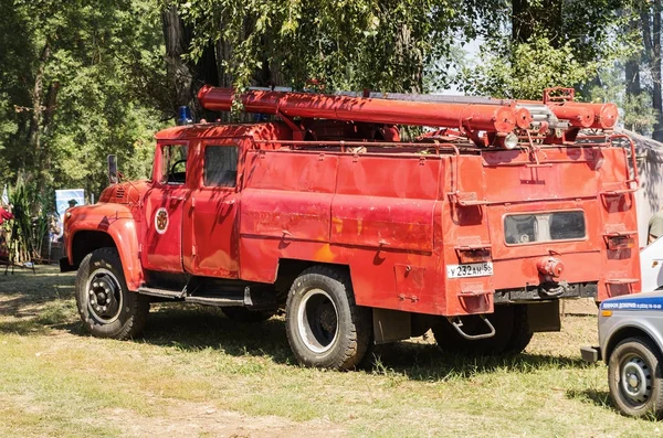 Camion de pompiers, en service lors d'un événement public — Photo