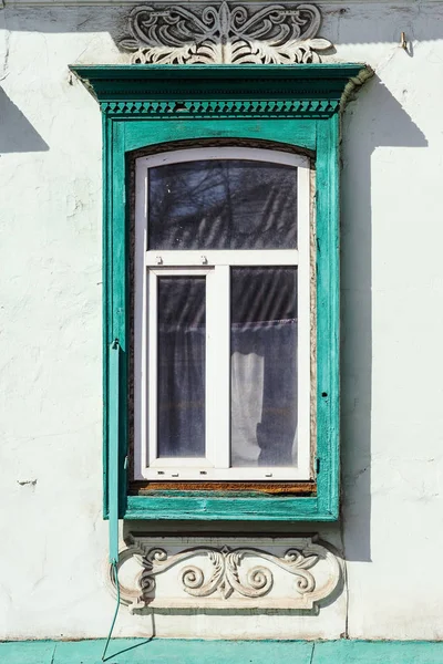 Окно Зелеными Полосами Фотография Сделана России Городе Оренбурге 2018 — стоковое фото