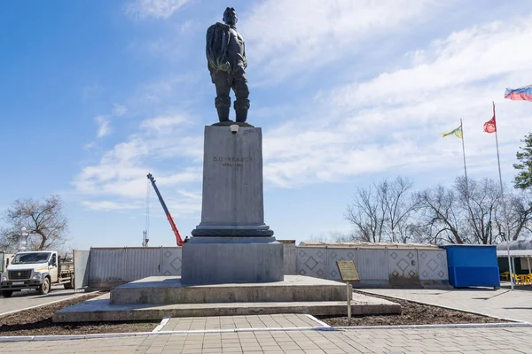 Monumento Valery Chkalov Terraplén Foto Fue Tomada Rusia Ciudad Orenburg — Foto de Stock