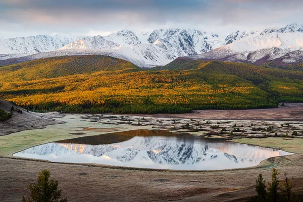 North Chuysky Range Och Lake Dzhangyskol Vid Soluppgången Ryssland Altai — Stockfoto