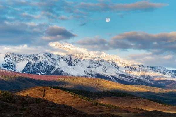 Kurai Bozkırında Sabah Kuzey Chuysky Sırtında Kosh Agachsky Bölgesi Altai — Stok fotoğraf