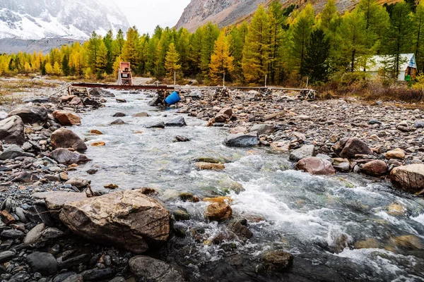 Mini Central Hidroeléctrica Campamento Escaladores Aktru República Altai Rusia — Foto de Stock