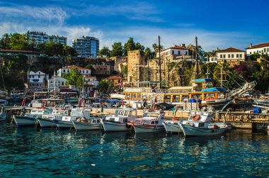 Antalya eski liman ve eski şehir (Kaleiçi), Türkiye üzerinden Cityscape görünüm