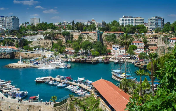Antalya eski liman ve eski şehir (Kaleiçi), Türkiye üzerinden Cityscape görünüm