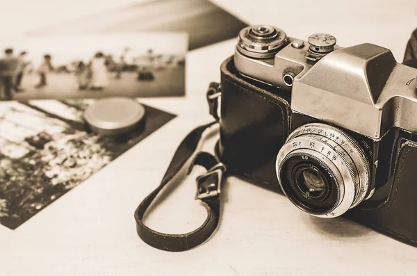 Vintage Photo Camera Brown Retro Leather Case Holder Wooden Background — Stock Photo, Image