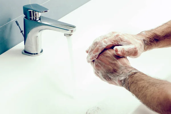 Ein Händewaschen Mit Seife Badezimmer Reinigung Stockfoto