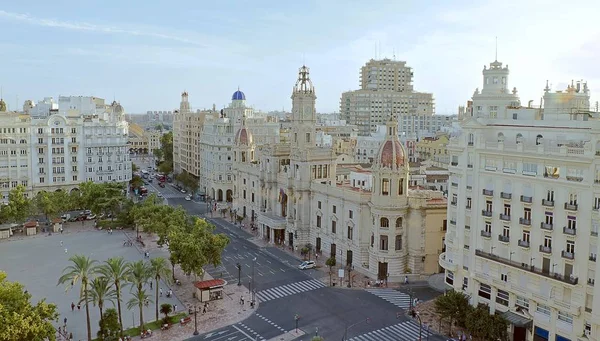 Stadhuisplein in het centrum van Valencia. — Stockfoto