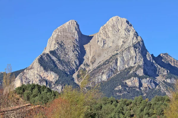 Pedraforca βουνό στην οροσειρά Cadi Moixero. — Φωτογραφία Αρχείου