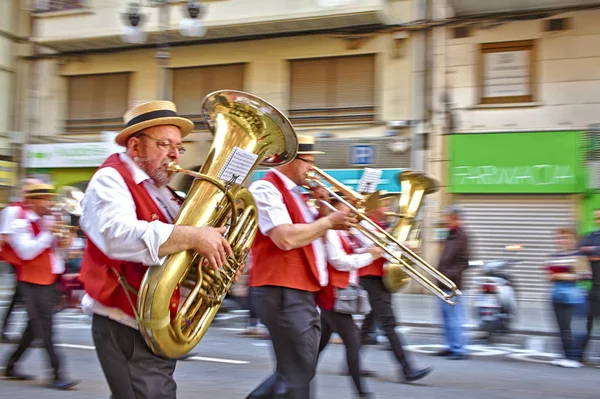 Las Fallas Festivali sırasında Parade.