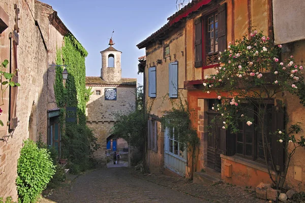 Old street in Cordes sur Ciel, France 스톡 사진