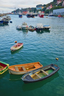 Bermeo limanında tekneler