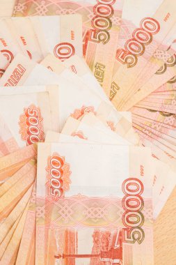 Rus banknotlar beş bin ruble