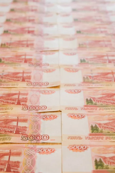 Российские купюры пять тысяч рублей — стоковое фото