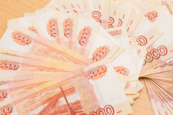 Ryska sedlar fem tusen rubel — Stockfoto