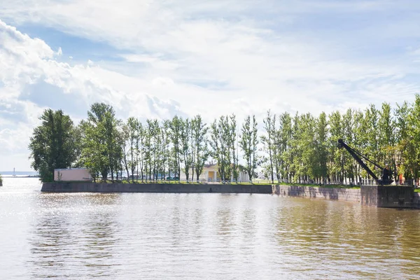 Lago italiano em Kronstadt no verão — Fotografia de Stock