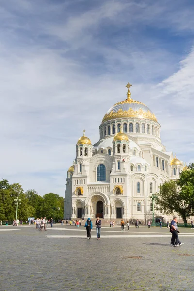 Никольский морской собор в Кронштадте . — стоковое фото