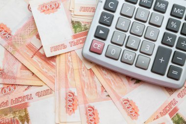 Hesap makinesi yalanlar üzerine büyük Rus parası
