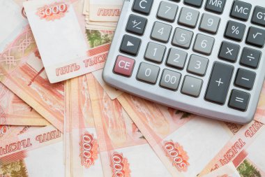Hesap makinesi yalanlar üzerine büyük Rus parası