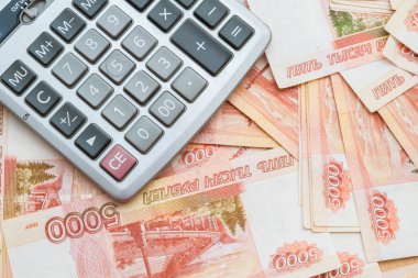 Hesap makinesi yalanlar üzerine büyük Rus parası