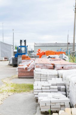 İnşaat malzemeleri ile açık temel İnşaat