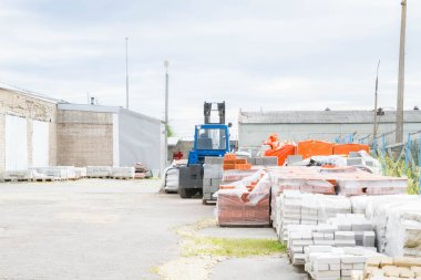 İnşaat malzemeleri ile açık temel İnşaat