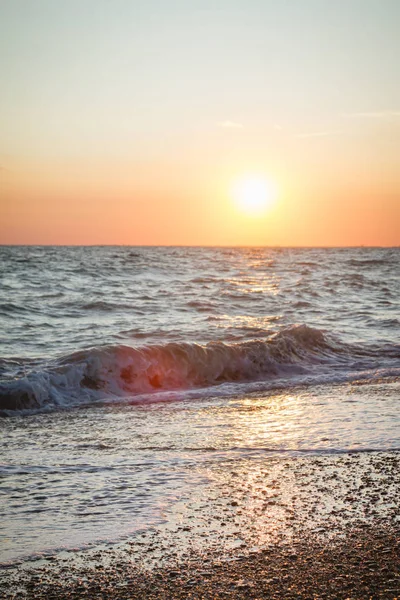 Yaz denizde güzel gün batımı