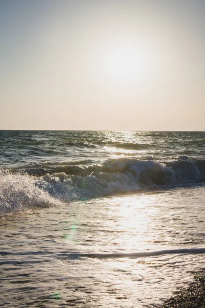 Yaz denizde güzel gün batımı