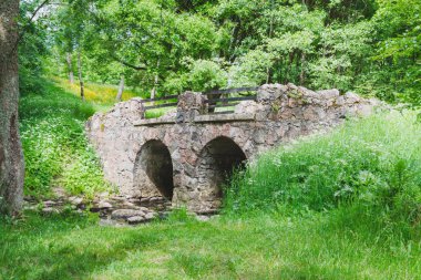 eski taş köprü yaz Park