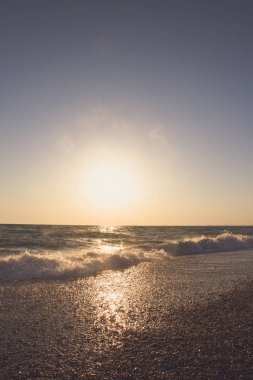 Yaz denizde güzel gün batımı