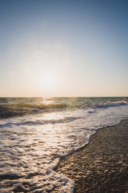 Yaz denizde güzel gün batımı