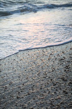 Akşam plaj yaz aylarında gün batımında