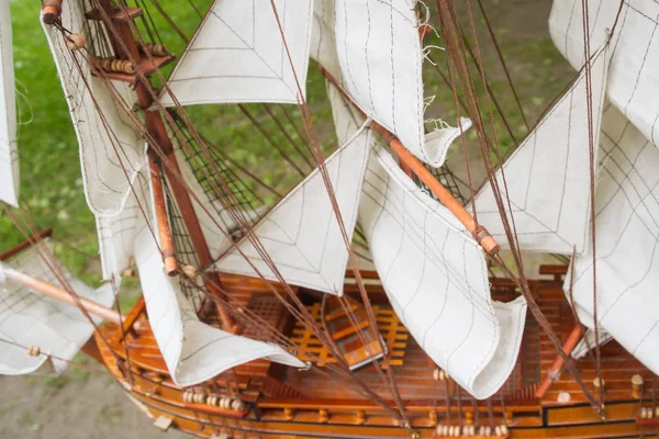 Wooden ship model made by hand on the street in the summer — Stock Photo, Image